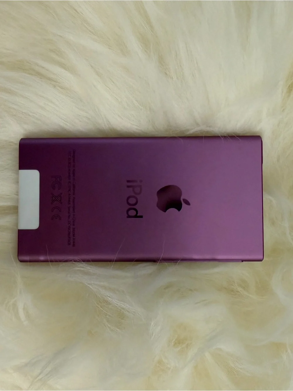 Authentic Apple iPod Portable Pink Media Player with Touchscreen